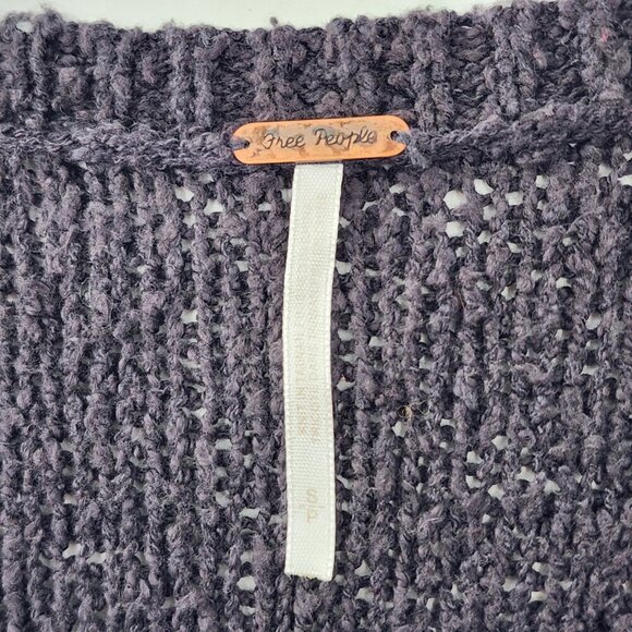 FREE PEOPLE Cross My Heart Cable Knit V-Neck Raw Hem Pullover Sweater - Picture 4 of 4